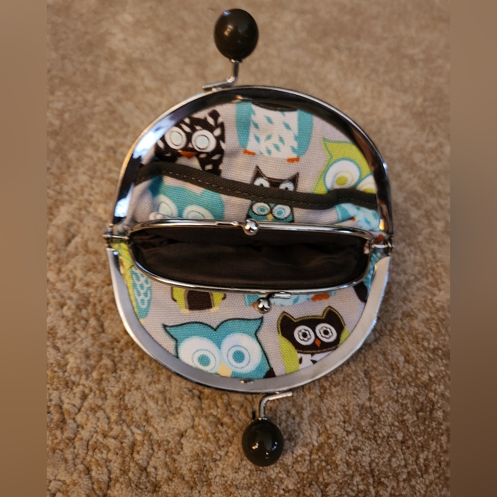 31 Brand Change Purse - Picture 2 of 2